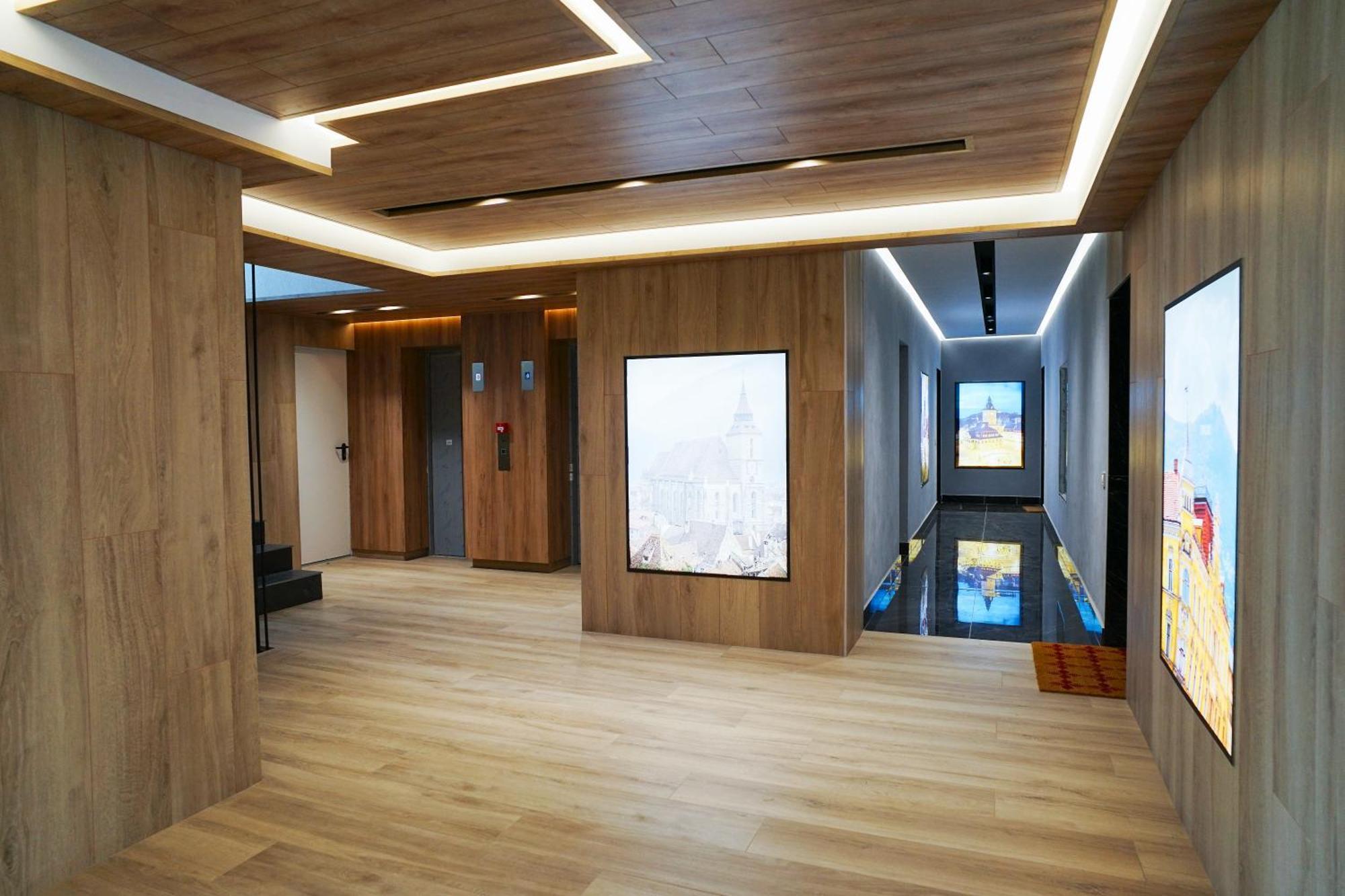 Mirandis Apartments - Comfort & Private Parking Near Coresi Mall Brasov Bagian luar foto