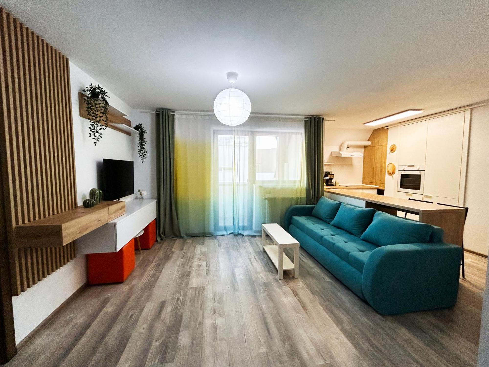 Mirandis Apartments - Comfort & Private Parking Near Coresi Mall Brasov Bagian luar foto