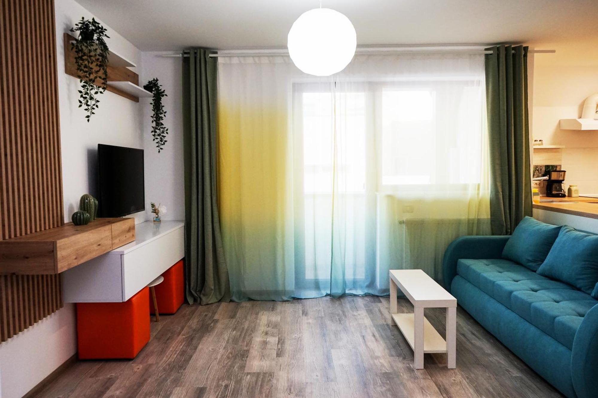Mirandis Apartments - Comfort & Private Parking Near Coresi Mall Brasov Bagian luar foto